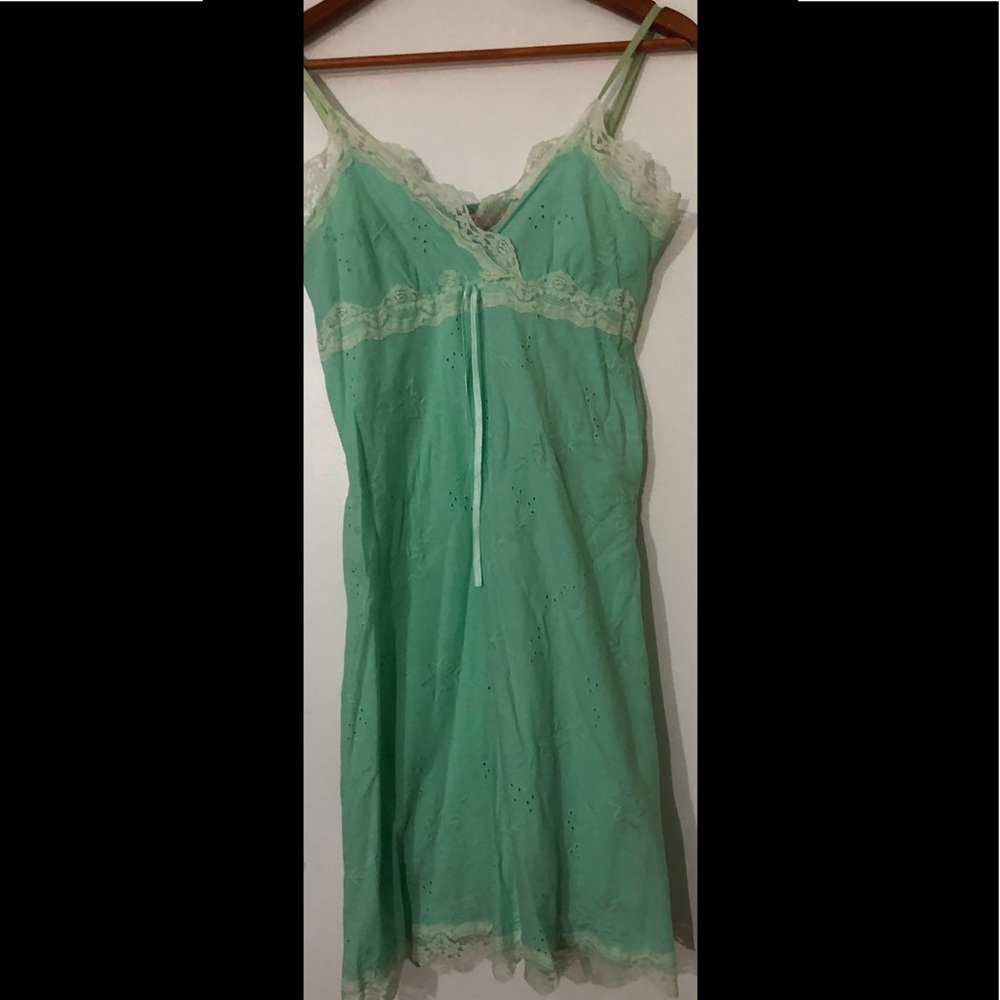 Dress v-neck Sleeveless adjustable straps lace100%cotton mint for women. M